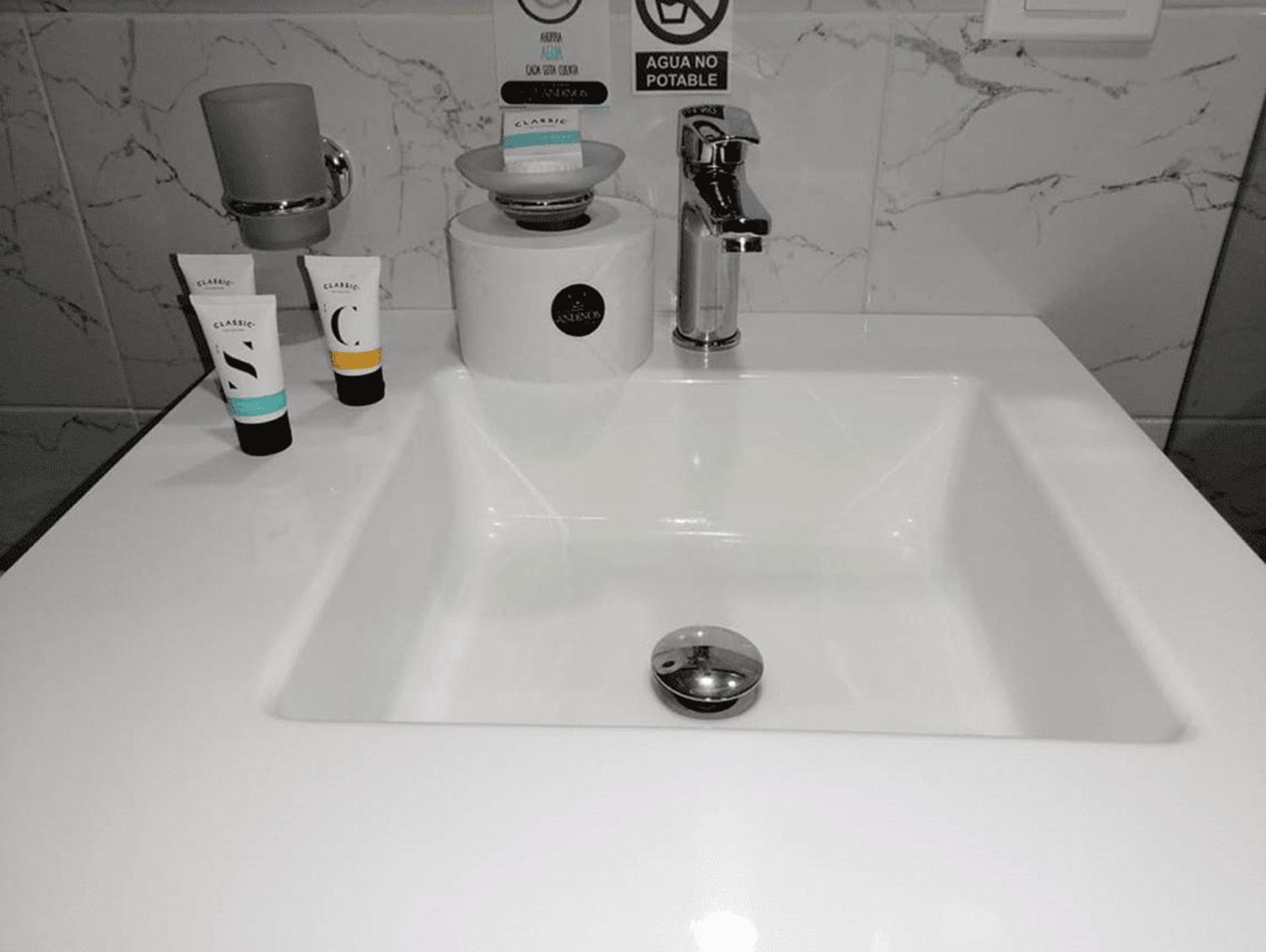 Hotel Andinos Plaza Florencia Florencia  Eksteriør bilde