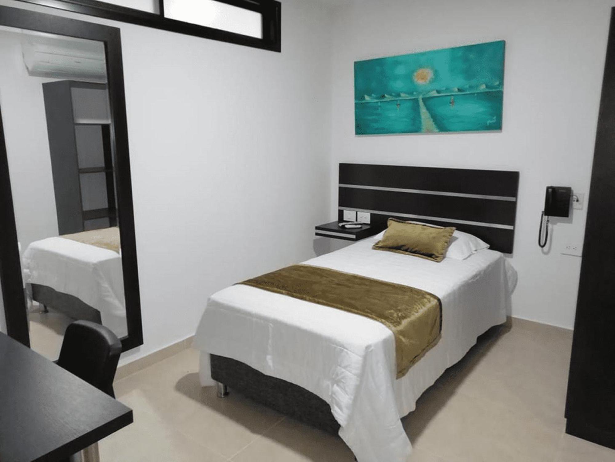 Hotel Andinos Plaza Florencia Florencia  Eksteriør bilde